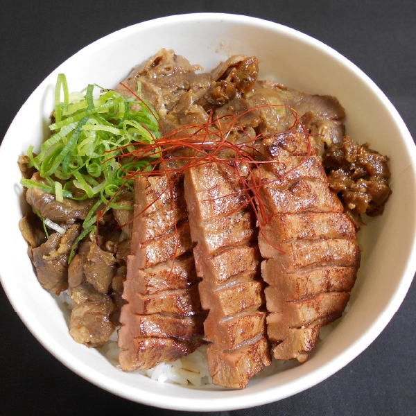 2種の牛たん丼