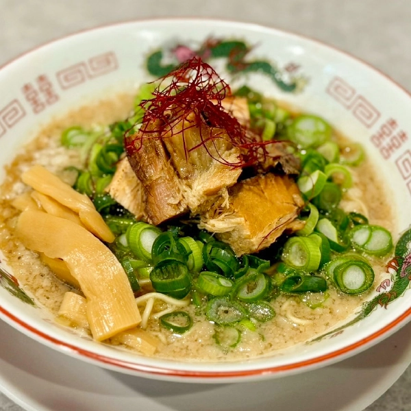 とろとろ角煮の極背脂醤油ラーメン