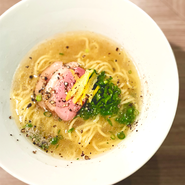 柚子と鴨の黄金出汁ラーメン