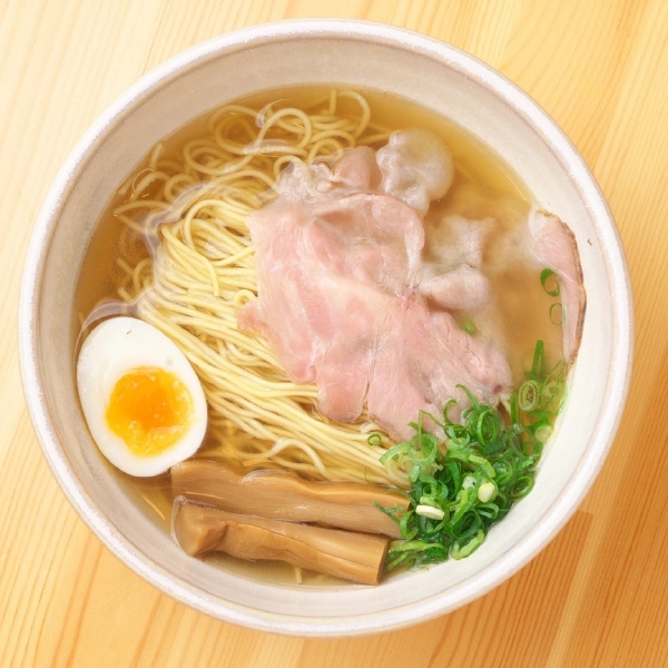 黄金出汁ラーメン